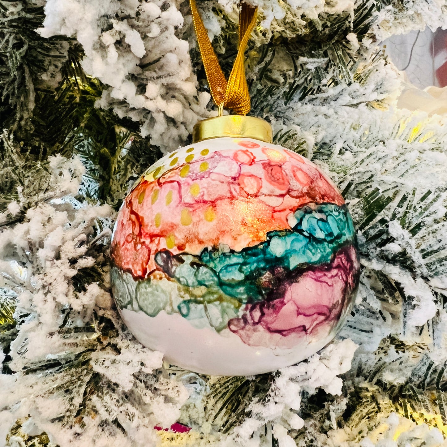 Porcelain alcohol ink ornament {Twinkling Lights}