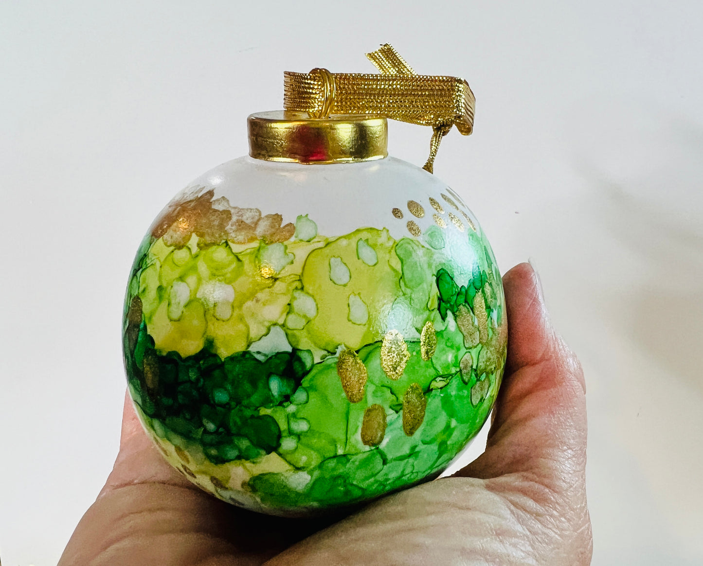 Porcelain alcohol ink ornament {Holly}