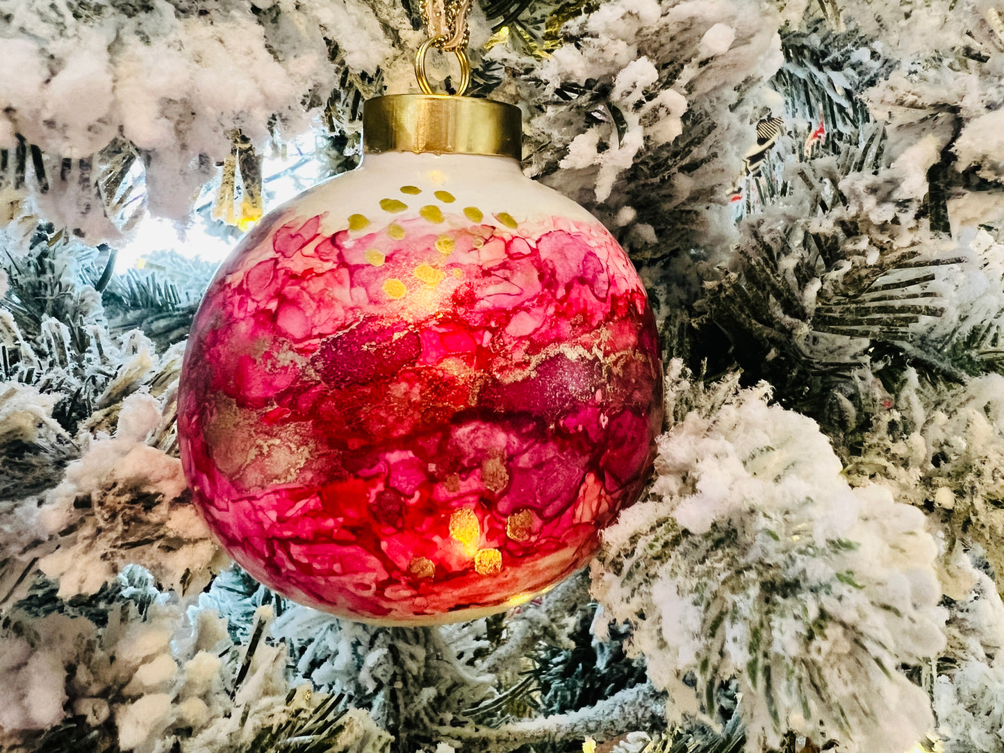 Porcelain alcohol ink ornament {Tinsel}