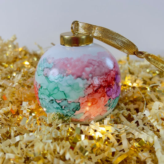 Porcelain alcohol ink ornament {Holiday Cheer}