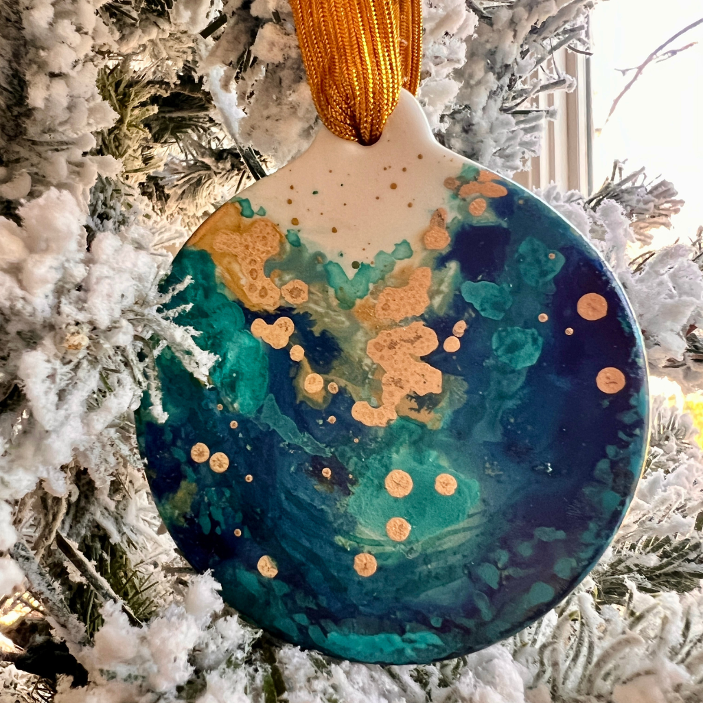 fluid ocean holiday ornament 