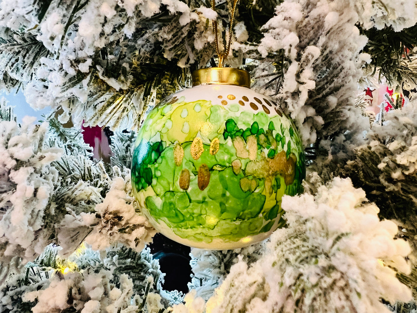 Porcelain alcohol ink ornament {Holly}