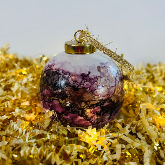 Porcelain alcohol ink ornament {Christmas Eve}