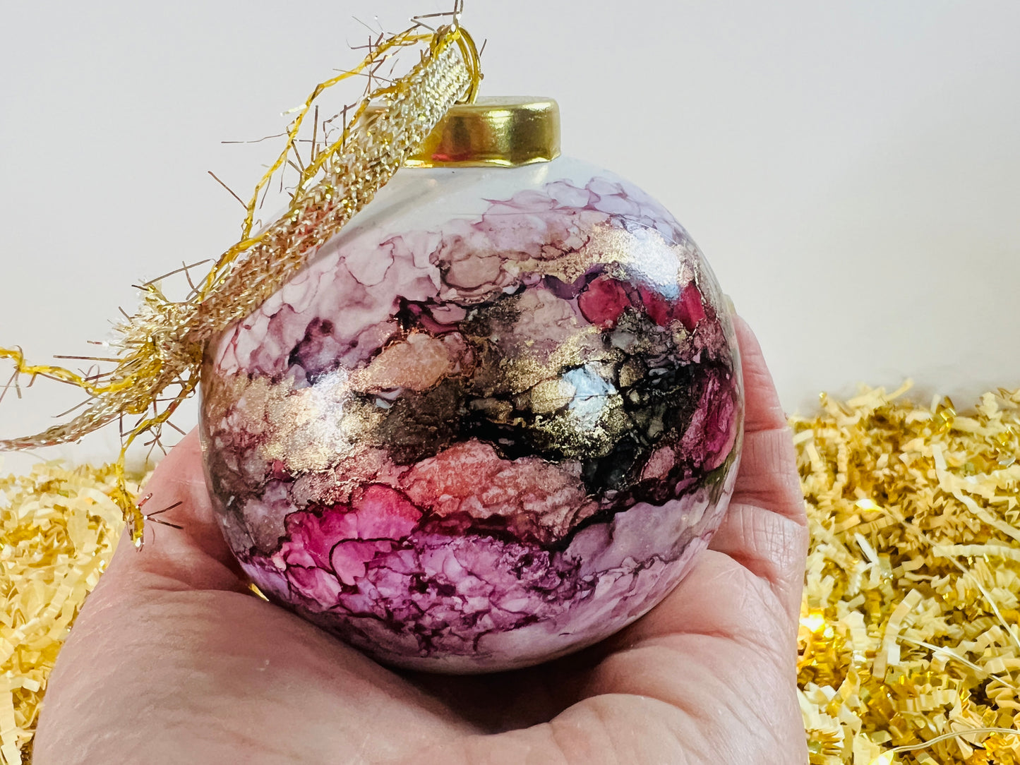 porcelain alcohol ink ornament {christmas eve}