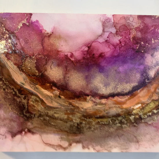 Cat Redmond Art – Inner Reflection | original thoughtful alcohol ink creation | modern abstract mindfulness-inspired painting | hand-painted introspective fluid composition